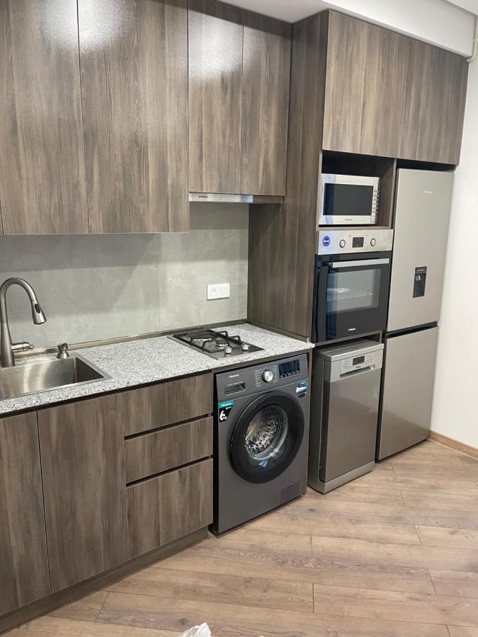 Yerevan Downtown Luxe Apartment ภายนอก รูปภาพ