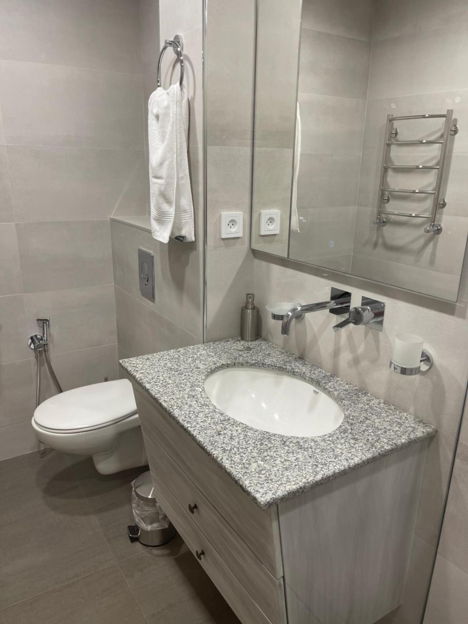 Yerevan Downtown Luxe Apartment ภายนอก รูปภาพ